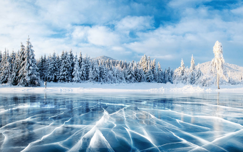 shutterstock_655427254 snow winter lake ice